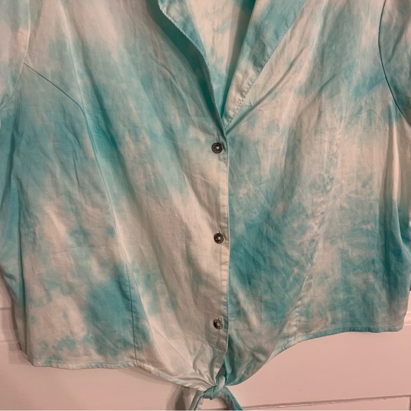 Calvin Klein Crop Tie Tee - Picture 3 of 4